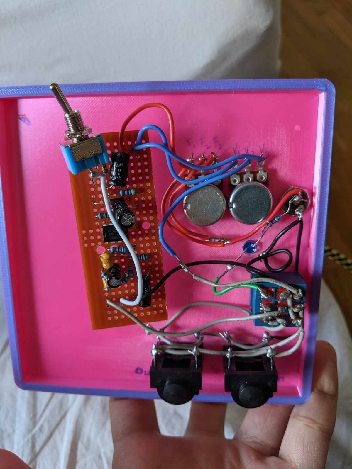 Fuzz Pedal (Back) Fuzz Back